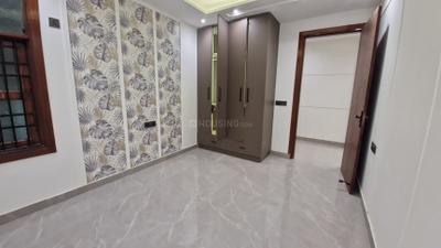 Bedroom Image of 1102 Sq.ft 3 BHK Builder Floor for sale in Mahavir Enclave New Delhi for Rs. 11000000