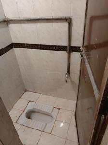 Bathroom Image of 500 Sq.ft 1.5 BHK Apartment / Flat for rent in Vashi Navi Mumbai for Rs. 22000