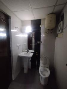 Bathroom Image of 1335 Sq.ft 3 BHK Apartment / Flat for sale in Proview Technocity, Chi V Greater Noida for Rs. 9250000