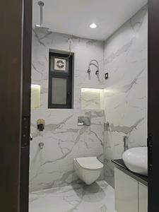 Common Bathroom Image of 1600 Sq.ft 4 BHK Builder Floor for sale in Indirapuram Ghaziabad for Rs. 18000000