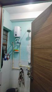 Bathroom Image of 450 Sq.ft 1 RK Apartment / Flat for rent in Paarth Aadyant, Ahmamau Lucknow for Rs. 15000