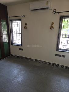 Bedroom Image of 1225 Sq.ft 2 BHK Builder Floor for rent in Alwarpet Chennai for Rs. 65000