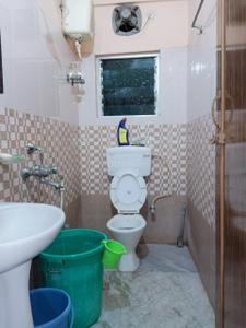 Bathroom Image of 1250 Sq.ft 3 BHK Apartment / Flat for sale in Mukundapur Kolkata for Rs. 9000000