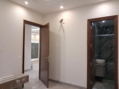 Bedroom Image of 1800 Sq.ft 3 BHK Builder Floor for sale in Paschim Vihar New Delhi for Rs. 35000000