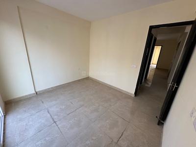 Bedroom Image of 822 Sq.ft 2 BHK Builder Floor for rent in Signature Global Park 2 And 3, Sector 36 Sohna for Rs. 15000