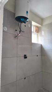 Bathroom Image of 750 Sq.ft 1 BHK Apartment / Flat for rent in C V Raman Nagar Bengaluru for Rs. 28000