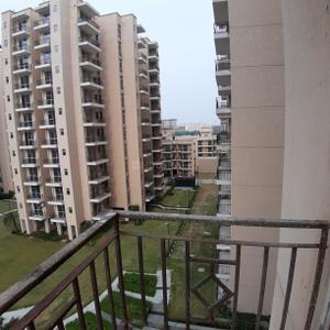 Balcony Image of 850 Sq.ft 3 BHK Apartment / Flat for sale in Signature Global Andour Heights, Sector 71 Gurgaon for Rs. 11250000