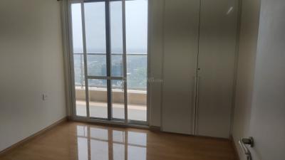Bedroom Image of 2400 Sq.ft 3.5 BHK Apartment / Flat for sale in DLF One Midtown, Karampura New Delhi for Rs. 55000000