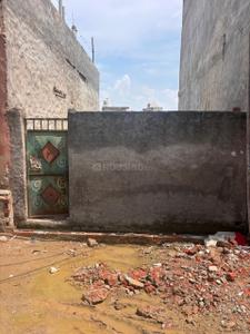 Image of 900 Sq.ft Residential Plot / Land for sale in Sector 81, Noida for Rs. 450000