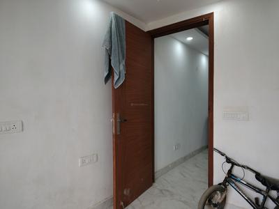 Bedroom Image of 900 Sq.ft 2 BHK Apartment / Flat for sale in Freedom Fighters Enclave New Delhi for Rs. 6500000