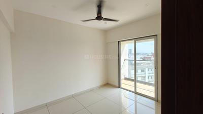 Bedroom Image of 800 Sq.ft 2 BHK Apartment / Flat for rent in Gulmohar City, Kharadi Pune for Rs. 35999