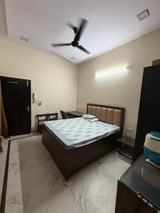 Poorvi Shalimar Bagh Bedroom 2