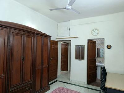Bedroom Image of 3000 Sq.ft 4 BHK Independent House for rent in Chittaranjan Park New Delhi for Rs. 130000