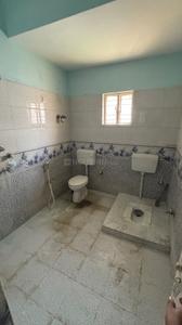Bathroom Image of 1160 Sq.ft 3 BHK Apartment / Flat for rent in Rukanpura Patna for Rs. 12000
