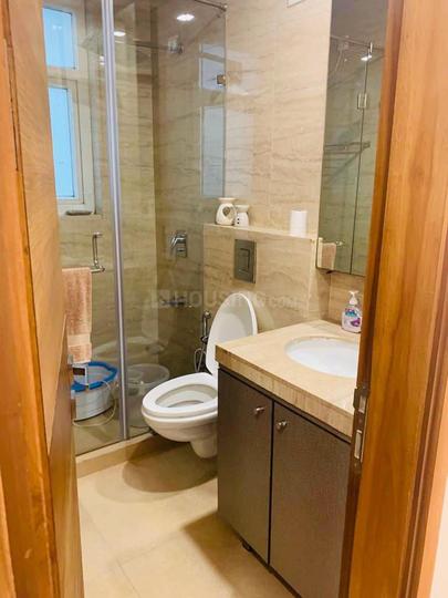 DLF Phase 4 Bathroom 1