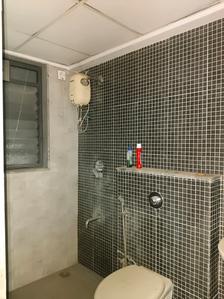 Common Bathroom Image of 1000 Sq.ft 3 BHK Apartment / Flat for rent in Lodha Palava Estela H I J, Palava Phase 2 Thane for Rs. 16000