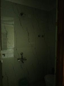 Common Bathroom Image of 550 Sq.ft 1 BHK Apartment / Flat for sale in Primex Krishna Apartment, Kulesara Greater Noida for Rs. 1785000