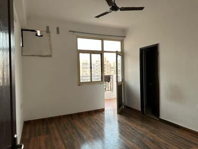 Bedroom Image of 1275 Sq.ft 2.5 BHK Apartment / Flat for rent in Gardenia Square, Crossings Republik Ghaziabad for Rs. 20000