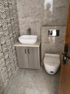 Common Bathroom Image of 1250 Sq.ft 2.5 BHK Builder Floor for sale in Palam Vihar Gurgaon for Rs. 12100000