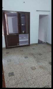 Bedroom Image of 1700 Sq.ft 3 BHK Builder Floor for rent in Rajajipuram Lucknow for Rs. 25000