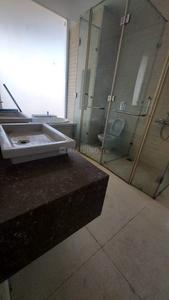 Bathroom Image of 5600 Sq.ft 5 BHK Apartment / Flat for sale in Mahagun Moderne, Sector 78 Noida for Rs. 90000000