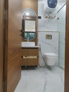 Bedroom Three Image of 3220 Sq.ft 4 BHK Builder Floor for sale in Ridhi Platinum Floors, Sector 46 Faridabad for Rs. 38500000