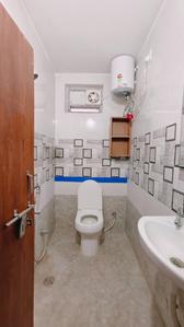 Bathroom Image of 1700 Sq.ft 3 BHK Apartment / Flat for rent in Madhapur Hyderabad for Rs. 46000