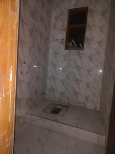 Common Bathroom Image of 960 Sq.ft 3 BHK Apartment / Flat for sale in Khanpur New Delhi for Rs. 6800000