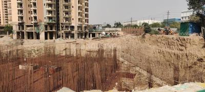 Image of 882 Sq.ft 3 BHK Apartment / Flat for sale in RG Luxury Homes Tower A F And M, Noida Extension, Greater Noida for Rs. 9850000
