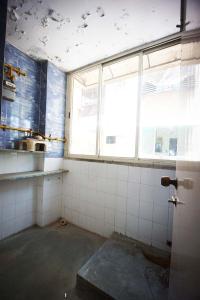 Kitchen Image of 1710 Sq.ft 3 BHK Apartment / Flat for sale in Satellite Ahmedabad for Rs. 13500000