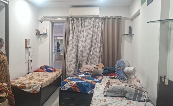 Bedroom Image of Rekha  pg female in Ghatkopar East, Mumbai