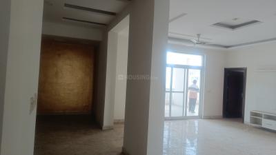 Living Room Image of 4000 Sq.ft 3.5 BHK Penthouse for sale in Amrapali Silicon City, Sector 76 Noida for Rs. 25000000