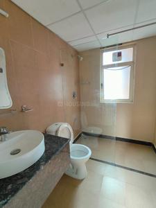 Bathroom Image of 1850 Sq.ft 3.5 BHK Apartment / Flat for rent in Suncity Parikrama, Sector 20 Panchkula for Rs. 50000