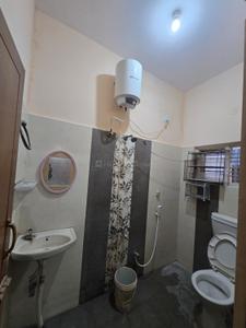 Bathroom Image of 1000 Sq.ft 3 BHK Independent House for rent in Ramamurthy Nagar Bengaluru for Rs. 30000