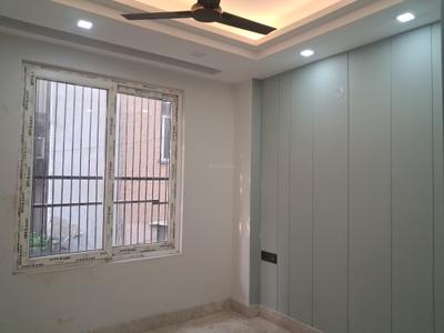 Bedroom Image of 1350 Sq.ft 3 BHK Builder Floor for sale in Paschim Vihar New Delhi for Rs. 26500000