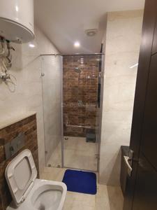 Bathroom Image of 1800 Sq.ft 4 BHK Builder Floor for sale in Safdarjung Enclave New Delhi for Rs. 72500000
