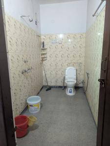 Bathroom Image of 800 Sq.ft 2 BHK Apartment / Flat for rent in Sanjay Gram, Sector 13 Gurgaon for Rs. 25000