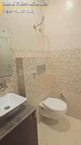 Bathroom Image of 1320 Sq.ft 3 BHK Builder Floor for rent in Peer Muchalla Zirakpur for Rs. 20000