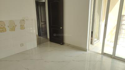 Bedroom Image of 925 Sq.ft 2 BHK Apartment / Flat for sale in Paras Tierea, Sector 137 Noida for Rs. 7800000