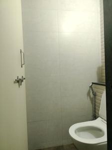 Common Bathroom Two Image of 690 Sq.ft 1 BHK Apartment / Flat for rent in Bibwewadi Pune for Rs. 15000