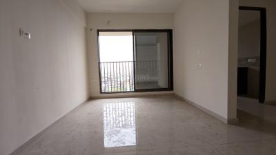 Living Room Image of 750 Sq.ft 2 BHK Apartment / Flat for rent in EV 10 Marina Bay, Vashi Navi Mumbai for Rs. 55000