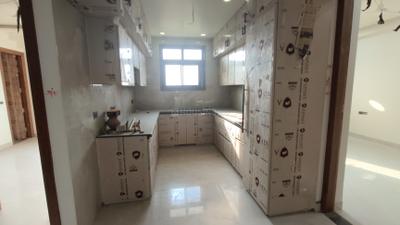 Kitchen Image of 1620 Sq.ft 3 BHK Builder Floor for sale in BPTP Amstoria , Sector 102 Gurgaon for Rs. 25800000