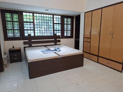 Bedroom Image of 2200 Sq.ft 3 BHK Apartment / Flat for rent in DDA Sector Pocket B C, Vasant Kunj New Delhi for Rs. 80000