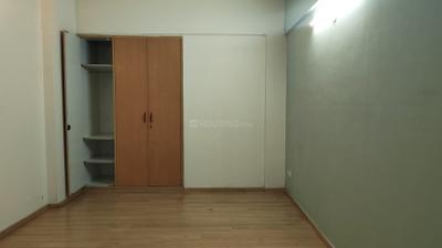 Bedroom Image of 1200 Sq.ft 3 BHK Apartment / Flat for rent in DLF Capital Greens Phase 1 And 2, Karampura New Delhi for Rs. 62000