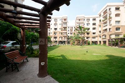 Image of 1900 Sq.ft 4 BHK Apartment / Flat for sale in Space Clubtown Enclave, Chinar Park, Kolkata for Rs. 16000000
