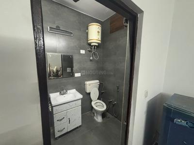 Bathroom Image of 700 Sq.ft 1 RK Builder Floor for rent in Janakpuri New Delhi for Rs. 19000