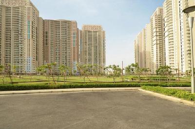 Image of 1983 Sq.ft 3 BHK Apartment / Flat for sale in DLF Park Place, Sector 54, Gurgaon for Rs. 66000000