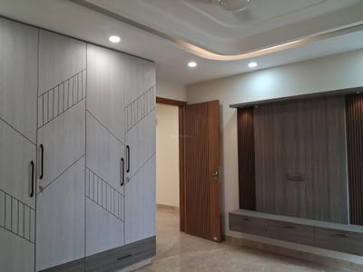 Bedroom Image of 1980 Sq.ft 3 BHK Builder Floor for sale in Mansarover Garden New Delhi for Rs. 35000000