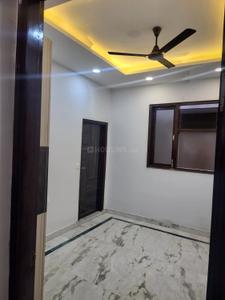 Bedroom Image of 720 Sq.ft 2 BHK Builder Floor for sale in Mukherjee Nagar New Delhi for Rs. 6700000