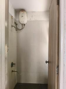 Common Bathroom Image of 585 Sq.ft 1 BHK Apartment / Flat for sale in Lodha Casa Rio, Palava Phase 1 Thane for Rs. 3150000